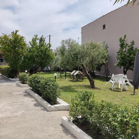 Вилла Elina House And Garden Никити Экстерьер фото